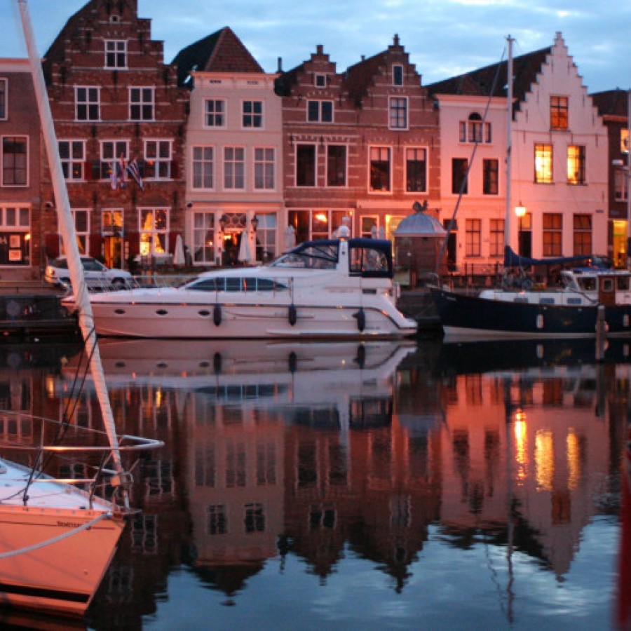 - file://McmK69LP7fV7fb2M